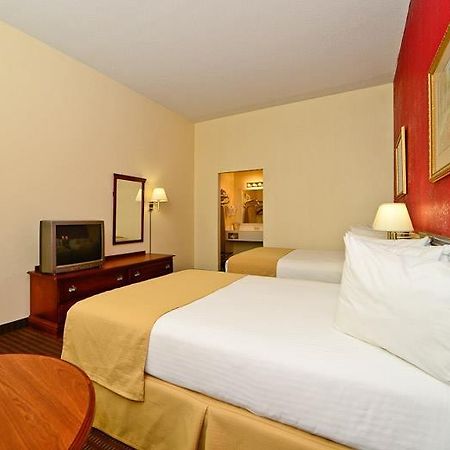 Manchester Heritage Inn & Suites Dış mekan fotoğraf