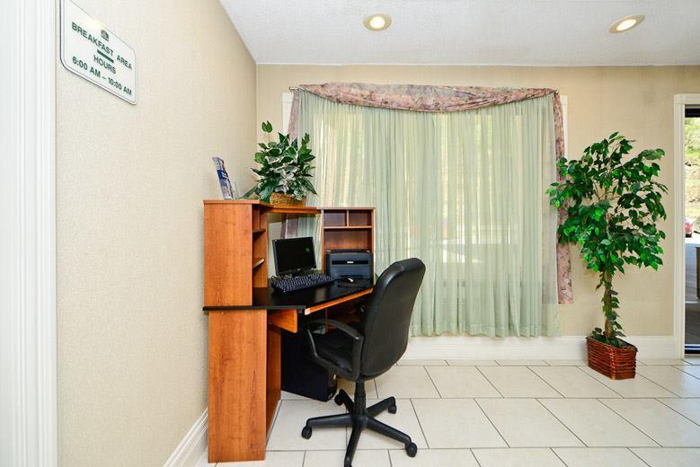 Manchester Heritage Inn & Suites Dış mekan fotoğraf