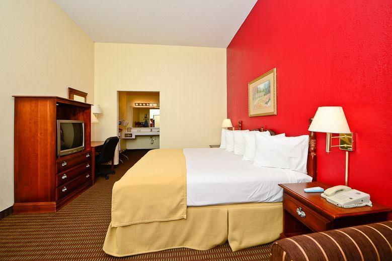 Manchester Heritage Inn & Suites Dış mekan fotoğraf