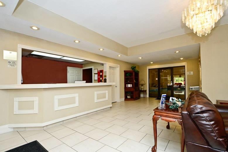 Manchester Heritage Inn & Suites Dış mekan fotoğraf